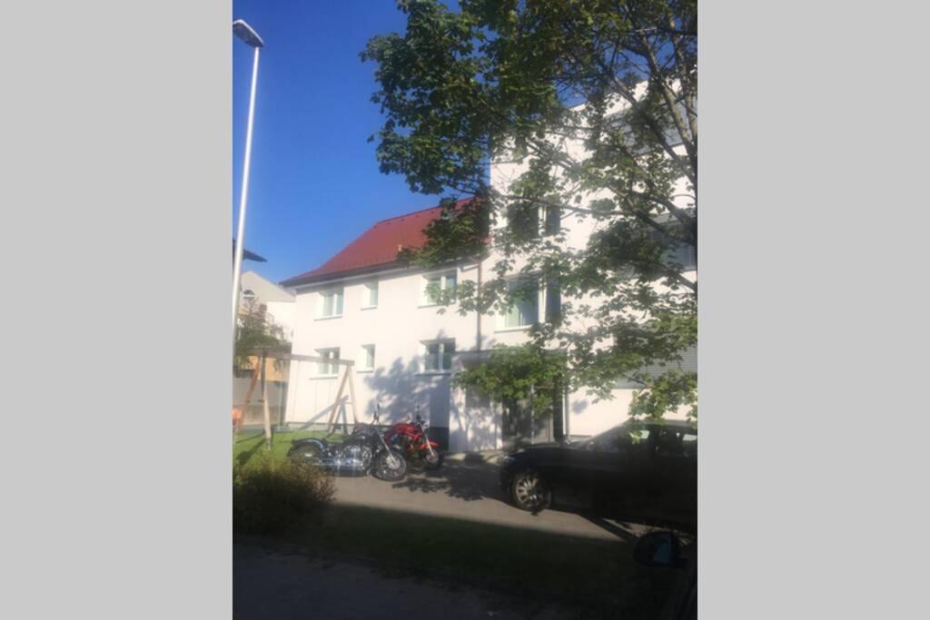 Wohnung 2 In Zentraler Lage Im Rheintal Гетцис Екстер'єр фото